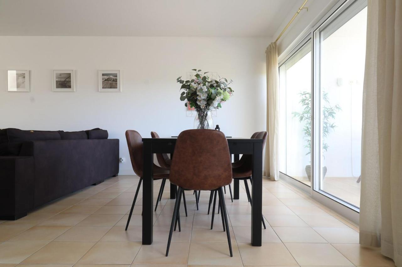 Lovelystay - Divine 3Bdr Duplex House W/ Pool & Garden Patroves Zewnętrze zdjęcie